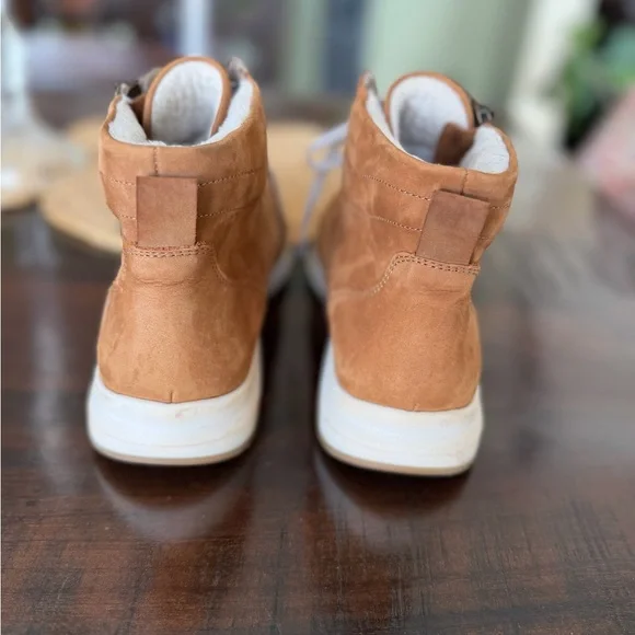 Remonte Leather High Top Sneakers Tan Women’s Size 9 Comfort Shoes - Picture 4 of 7